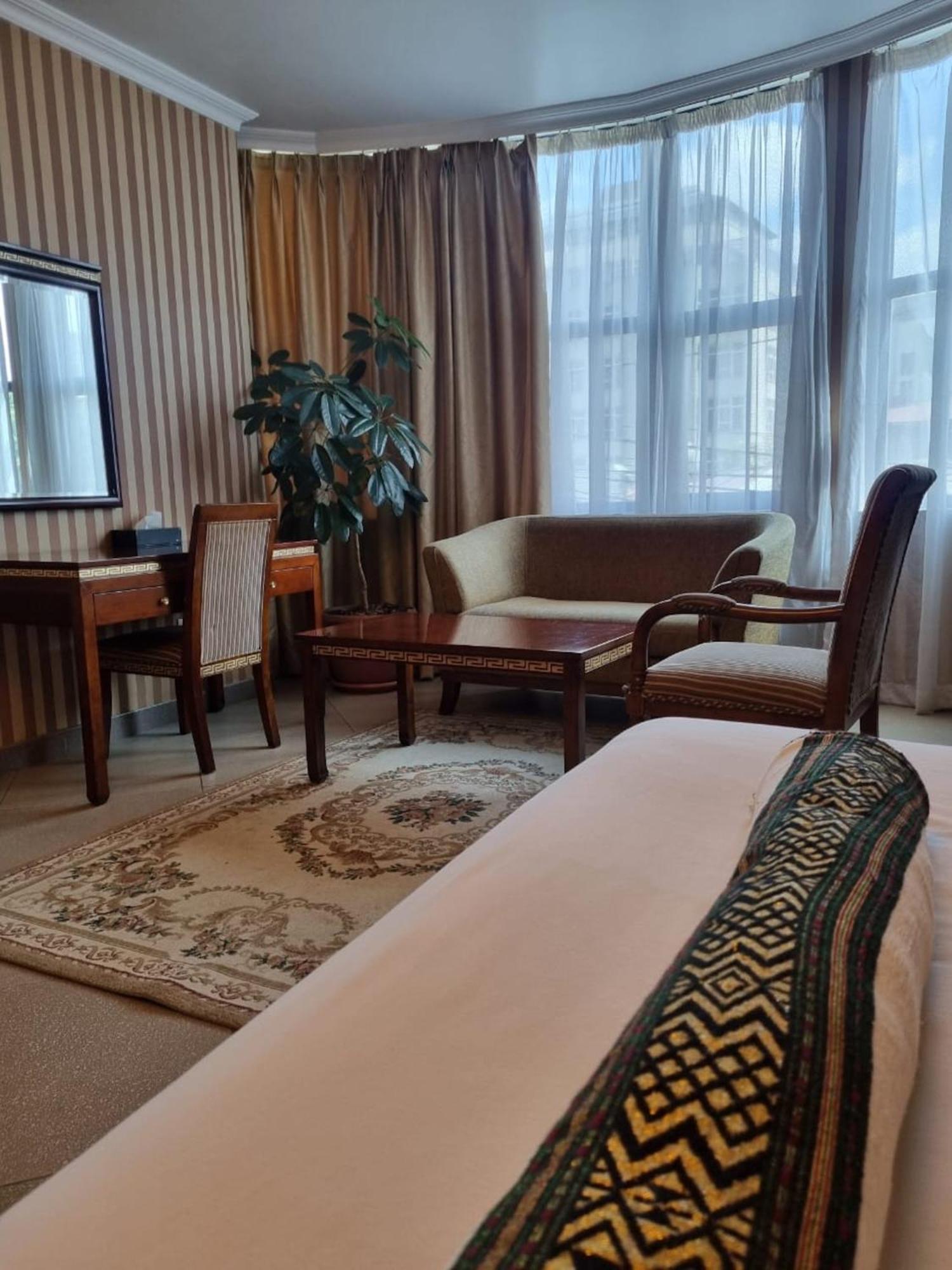 The Residence Hotel Адис Абеба Екстериор снимка