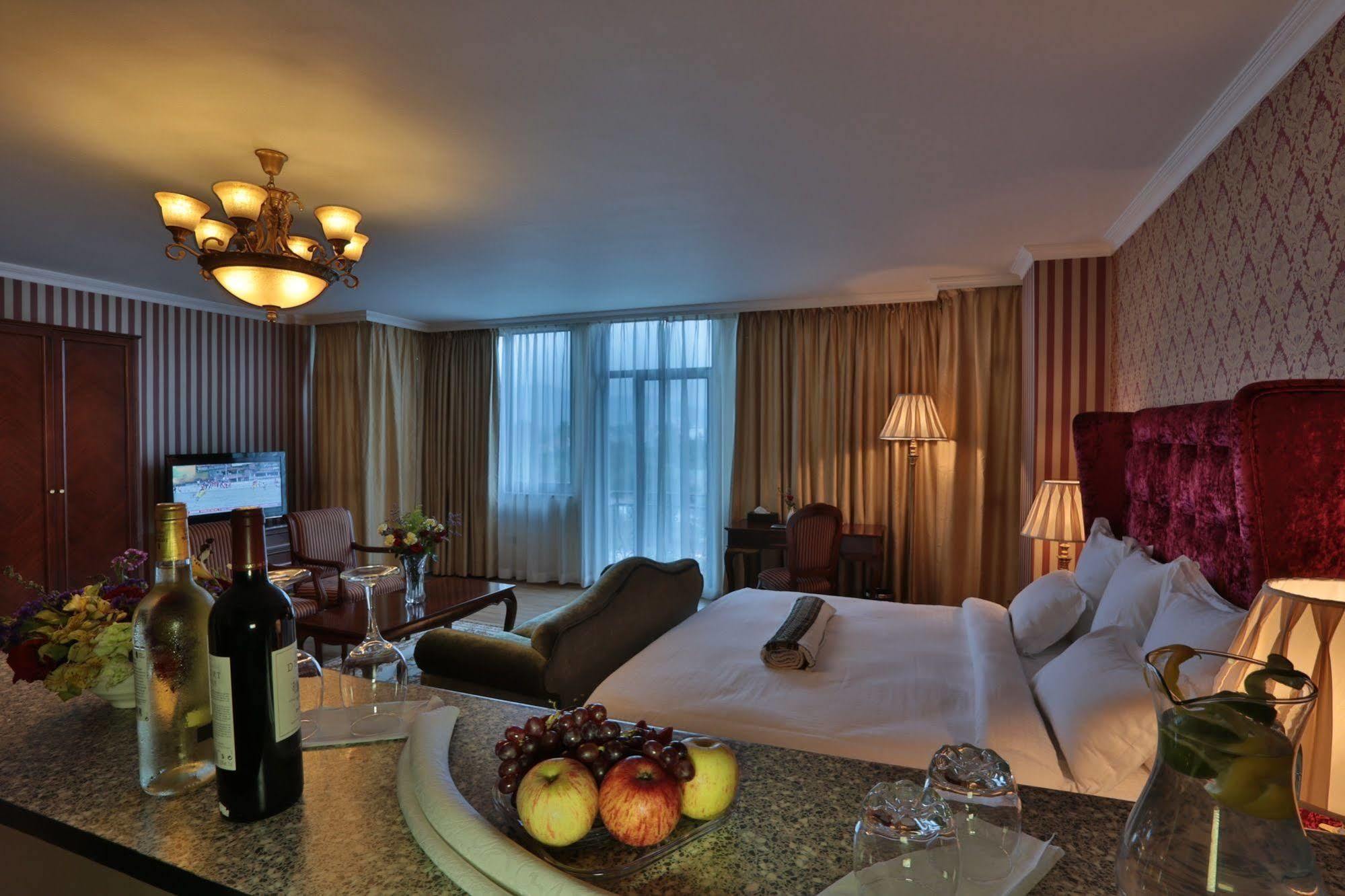 The Residence Hotel Адис Абеба Екстериор снимка